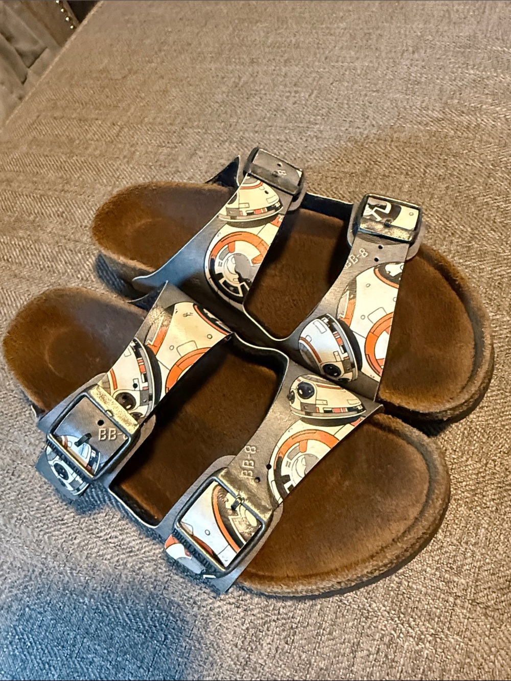 Kids BB-8 print Birkenstock sandals size 3-3.5